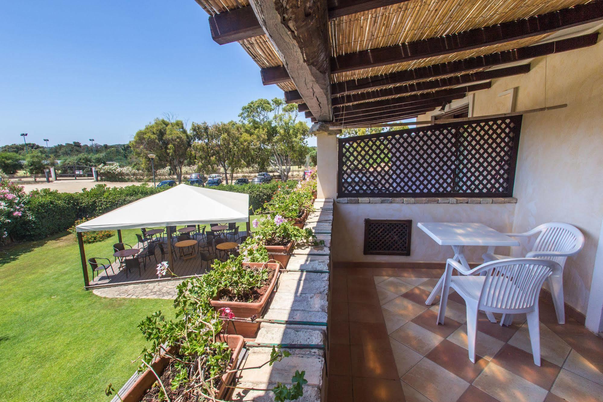Porto Giunco Residence Villasimius Exterior photo